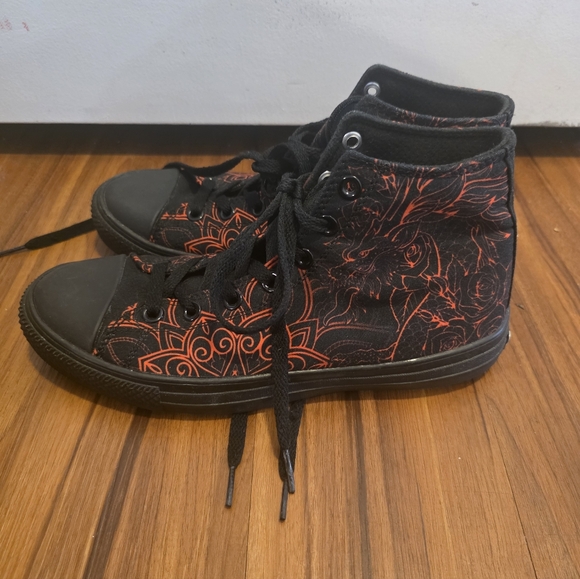 Black and Red Athletic Shoes - Picture 3 of 5